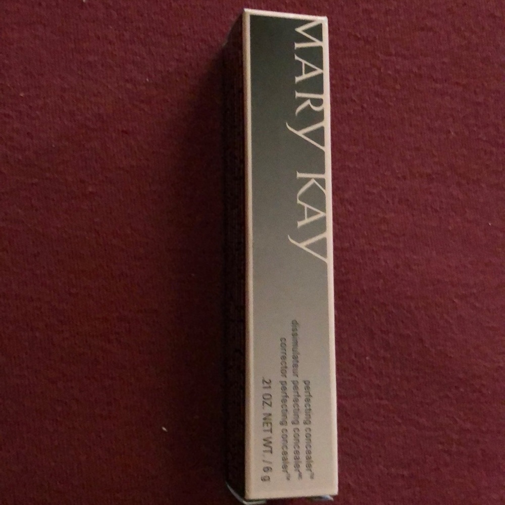 MaryKay Perfecting  concealer